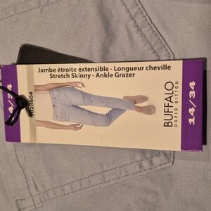 Buffalo Mid-Rise, Stretch, Skinny Ankle Pant in Size 14